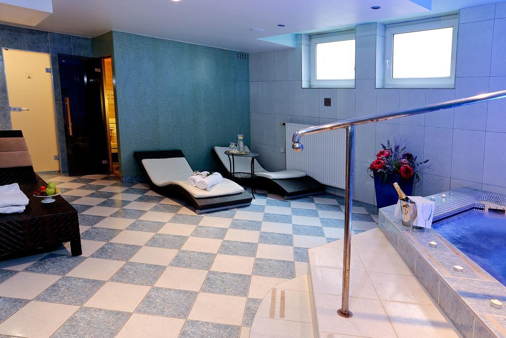 Gostilna In Motel Pri Lesniku มาริบอร์ ภายนอก รูปภาพ