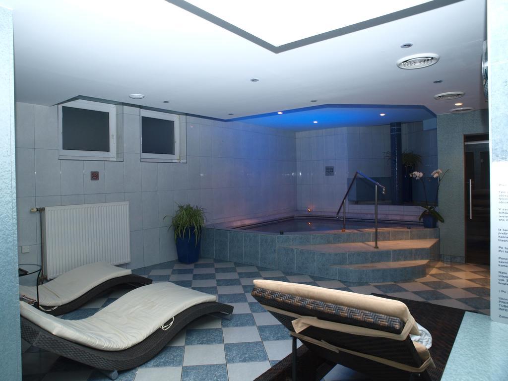 Gostilna In Motel Pri Lesniku มาริบอร์ ภายนอก รูปภาพ