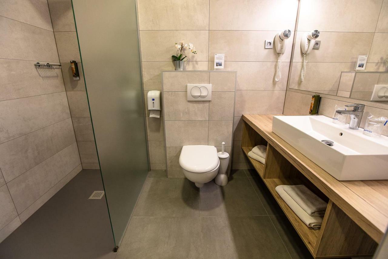 Gostilna In Motel Pri Lesniku มาริบอร์ ภายนอก รูปภาพ