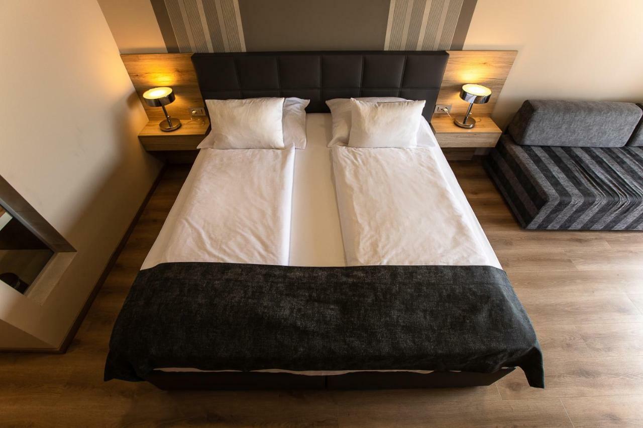 Gostilna In Motel Pri Lesniku มาริบอร์ ภายนอก รูปภาพ